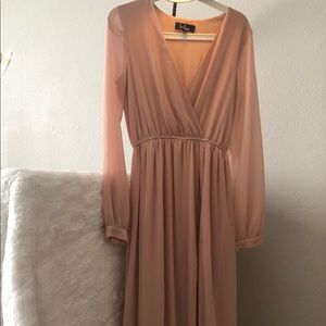 Lulu’s blush maxi dress